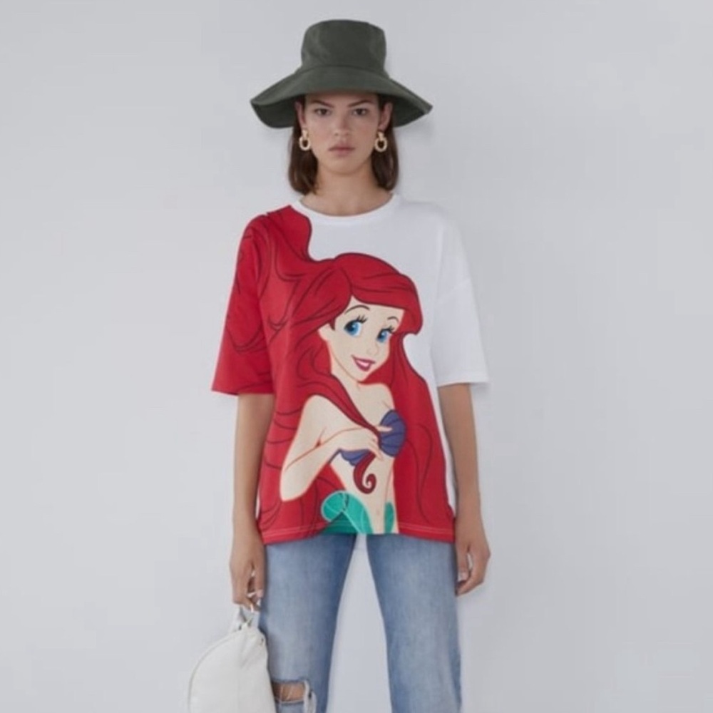 Zara x Disney tee (sz M)